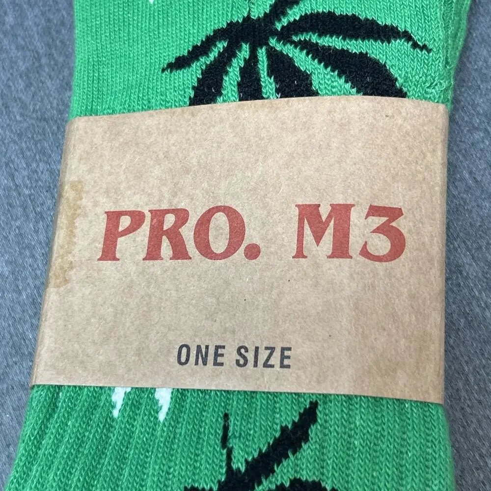 NEW Pro M3 Weed Leaf Socks Green Men's One Size Fits Most Novelty Crew Socks NWT